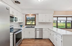 916 Whitney Drive, Apple Valley, MN 55124