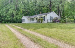 21 Riverside Parkway, Battle Creek, MI 49015