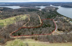 000 Country Club Drive, Theodosia, MO 65761