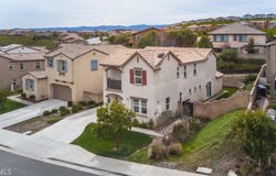 29048 N West Hills Drive, Valencia, CA 91354