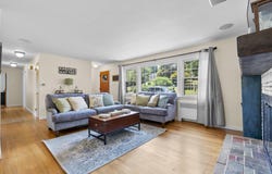 631 Gilbert Avenue, Hamden, CT 06514