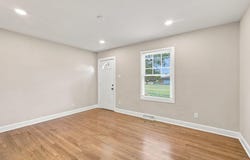 321 W 57th Avenue, Merrillville, IN 46410