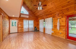 25 Gopher Park Road, Manchester, ME 04351
