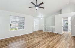 1429 Redbud Ct, Halstead, KS 67056