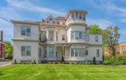 945 Dana Avenue, Cincinnati, OH 45229