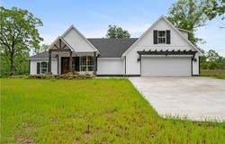 6020 Tower CIR, Van Buren, AR 72956