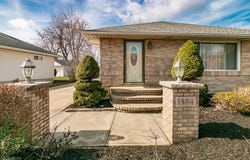 1584 Mallard Drive, Mayfield Heights, OH 44124