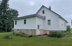235 W Oak, Ironwood, MI 49938
