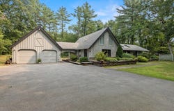 9 School St, Boxford, MA 01921