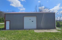 2622 KY 198, Middleburg, KY 42541