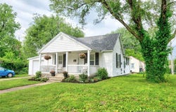 123 N Grand Avenue, Eldon, MO 65026