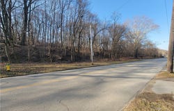 1293 Sharon Avenue, Zanesville, OH 43701