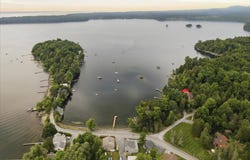 285 East Road, Ferrisburgh, VT 05473