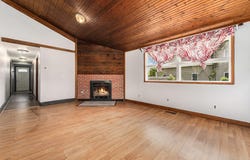 50 N Pine Street, Breedsville, MI 49027