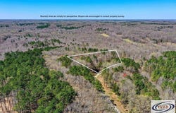 297 Zara Spook Dr, CEDAR GROVE, TN 38321