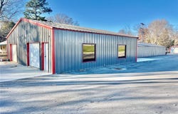 951 W ELM, Lebanon, MO 65536