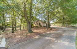 2577 Johnson, Loganville, GA 30052
