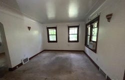 8930 Wayne Road, Romulus, MI 48174