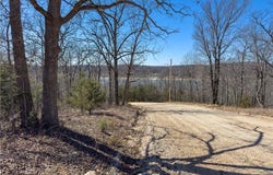 Central Ozarks Road, Edwards, MO 65326