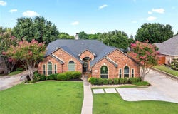 36 W Hillside Place, Trophy Club, TX 76262