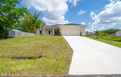 227 Krefeld Road NW, Palm Bay, FL 32907