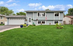 7724 Kentucky Avenue N, Brooklyn Park, MN 55445