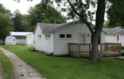 1302 N Country Club Road, Muncie, IN 47303