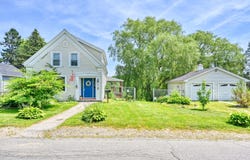 30 Pine Street, Thomaston, ME 04861