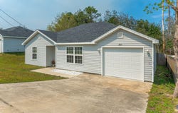 321 Apple Drive, Crestview, FL 32536