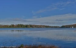 36 MAPLEWOOD Road, Lake Harmony, PA 18624