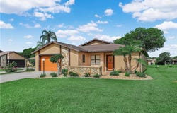2909 Sugar Pine Circle, Sebring, FL 33872