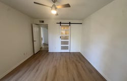 3235 E CAMELBACK Road, Phoenix, AZ 85018