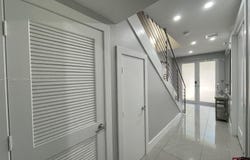 6651 NW 105th Pl, Doral, FL 33178