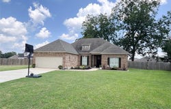 2137 Waterstone Drive, Deatsville, AL 36022