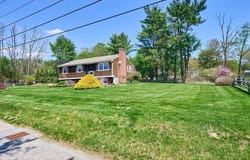 841 Dennison Dr, Southbridge, MA 01550