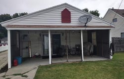 915 W Borley Avenue, Mishawaka, IN 46545-5735