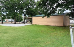 306 E Gentry Avenue, Checotah, OK 74426