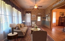 1915 Northtown, Palestine, TX 75803