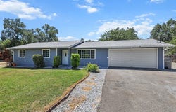 19017 Snowflake Lane, Redding, CA 96003
