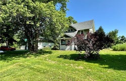 13479 Louisville Street NE, Paris, OH 44669