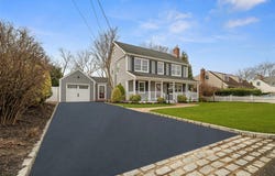 316 George Street, West Islip, NY 11795