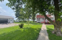 1227 E 100 North Road, Atwood, IL 61913