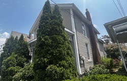 215 S Hyde Park Avenue, Scranton, PA 18504