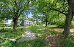 665 KINTNER ROAD, KINTNERSVILLE, PA 18930