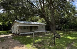 185 Gray Road, Quincy, FL 32351