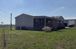 331 Lily Dale RD, Marion, KY 42064