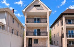7-17 college Place, College Point, NY 11356