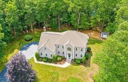 43 Northern Spy Rd, Franklin, MA 02038