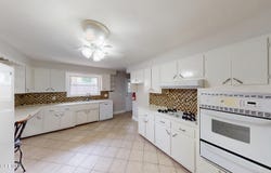 574 Main Street, Sayreville, NJ 08872