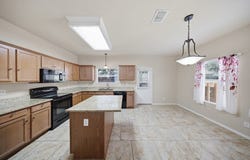 11235 Clusius Fld, Helotes, TX 78023